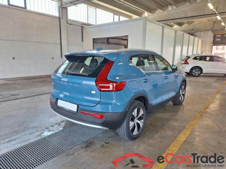 VOLVO XC40 / 2021 / 5P / SUV T5 RECHARGE PLUG-IN AUTO CORE #2