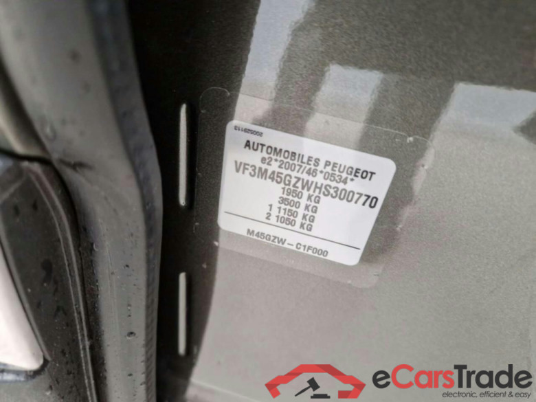 PEUGEOT 3008 1.6 e-THP GT Line #4