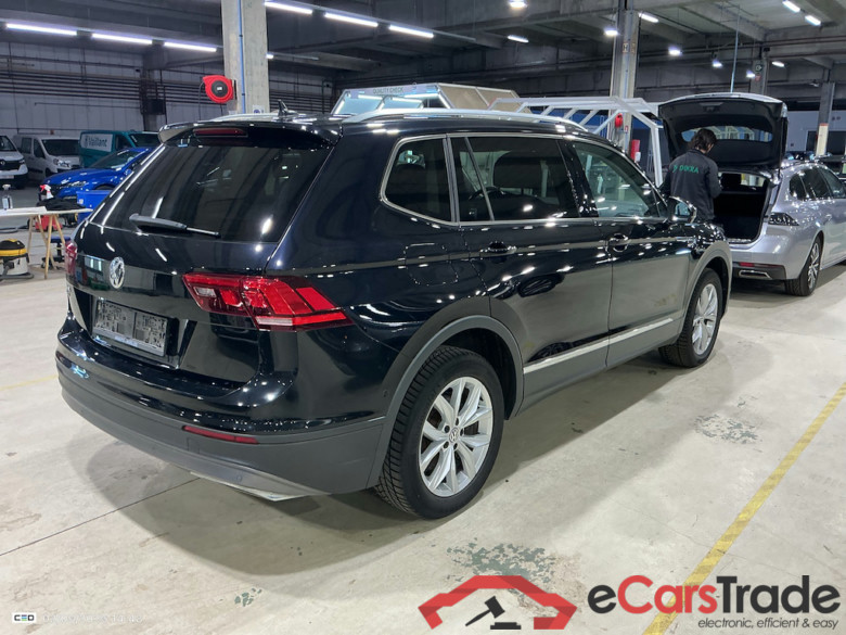 VOLKSWAGEN Tiguan 1.5 TSI COMFORTLINE DSG #4