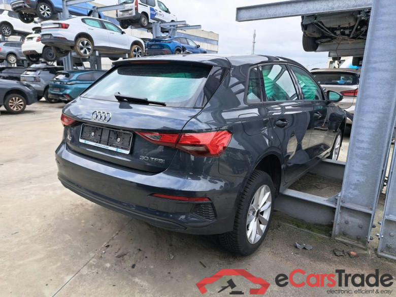 AUDI - AUD A3 SB 30 TFSi 110PK S-Tronic Attraction Business Editon                ***             TOTAL LOSS            ***               Pack Business Plus & Pano Roof  * PETROL * #2