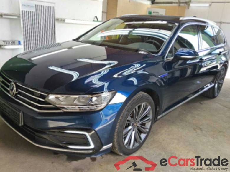 VW Passat Variant 1.4 TSI Plug-In-Hybrid DSG GTE 5d 115kW #1