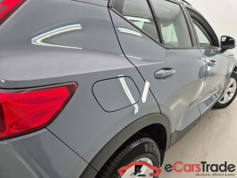 VOLVO XC40 T3. MOM. CORE #4