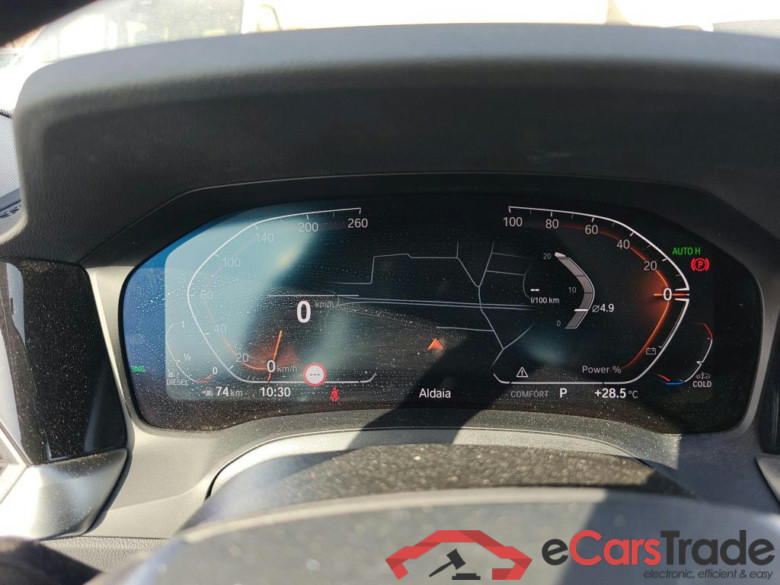 BMW Serie 3 / 2018 / 4P / sedán 318d Auto. #4