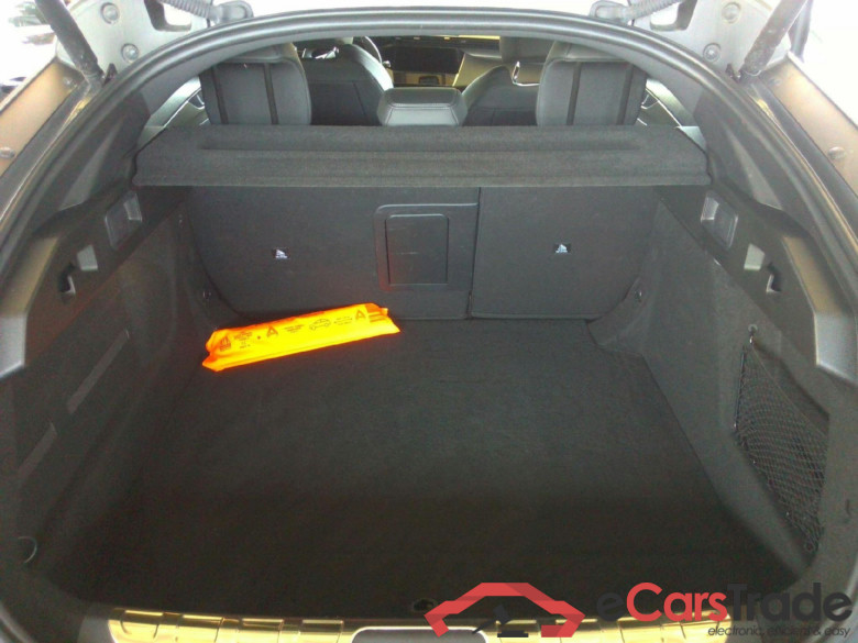 Peugeot 408 GT Hybrid 145 e-DCS6 #6