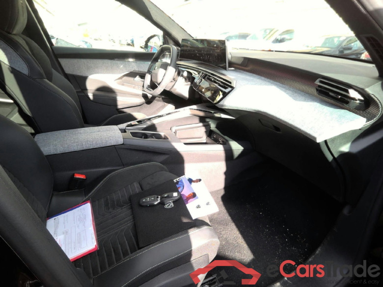 Peugeot 5008 GT Hybrid 145 ch e-DCS6 #3