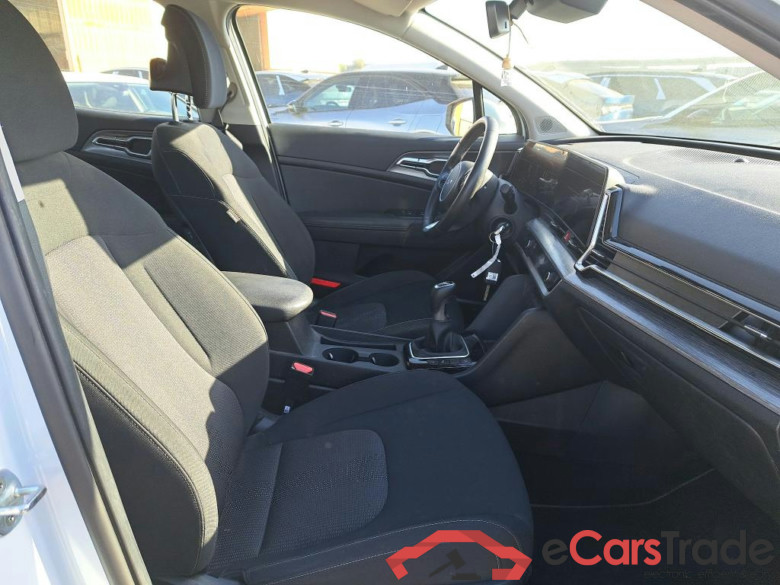 KIA Sportage / 2022 / 5P / todoterreno 1.6 T-GDi MHEV 112kW (150CV) Drive 4X2 #6