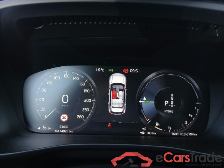 VOLVO XC40 / 2017 / 5P / todoterreno 1.5 T4 Twin Recharge Inscription Auto #4