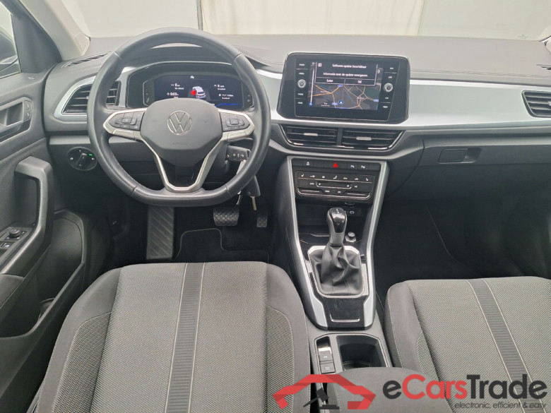 VW, T-Roc FL'22, T-Roc1.5TSI 110kW Life Bus DSG #6