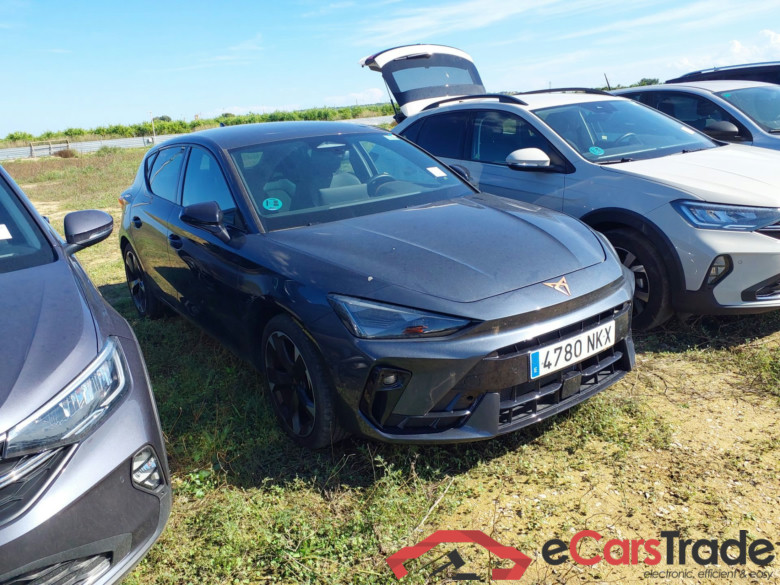 CUPRA Leon 5P 1.5 eTSI SS 150cv manual  #1