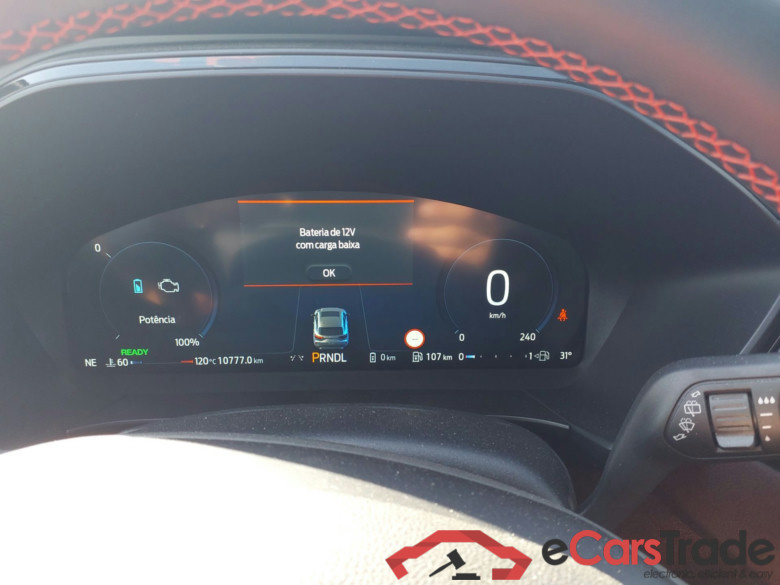 FORD KUGA 2.5 PP A 2.5 PHEV 243cv Automático St Line X #4