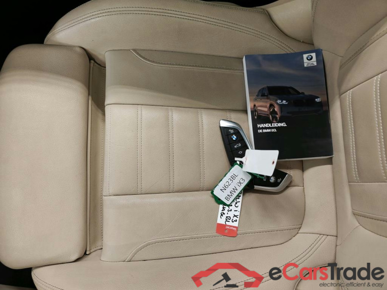 BMW ix3 iX3 Executive 5d #4