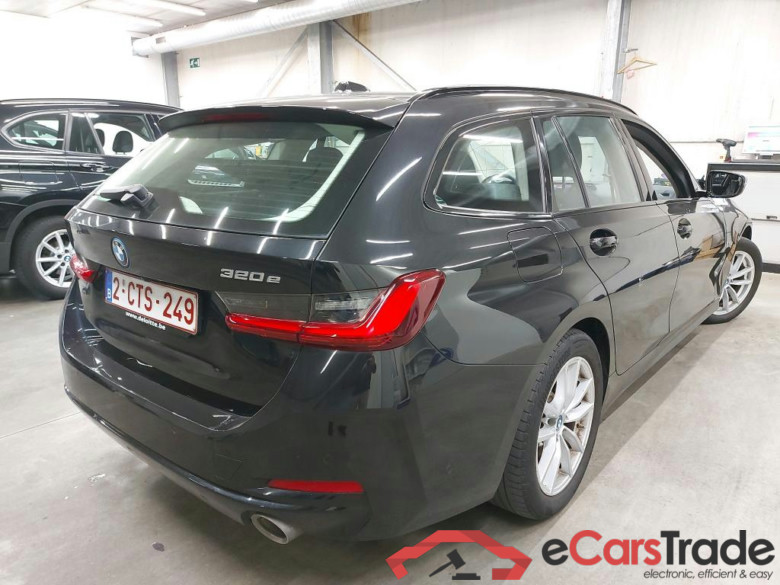 BMW - BMW 3 TOURING 320eA 204PK Pack Driving Assistant Leather * HYBRID * #2