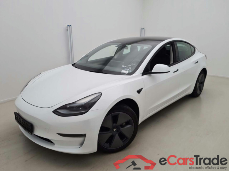 TESLA MODEL 3 LONG RANGE RWD