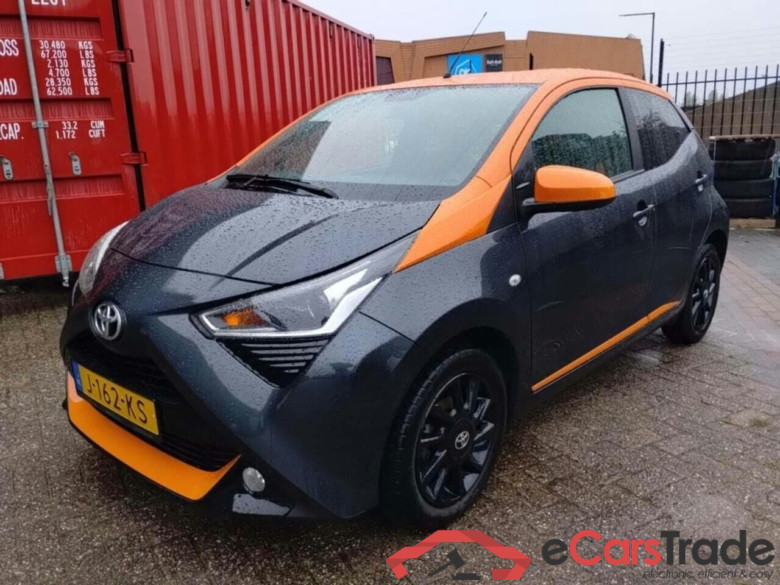 TOYOTA Aygo 1.0 VVT-i x-JBL #1
