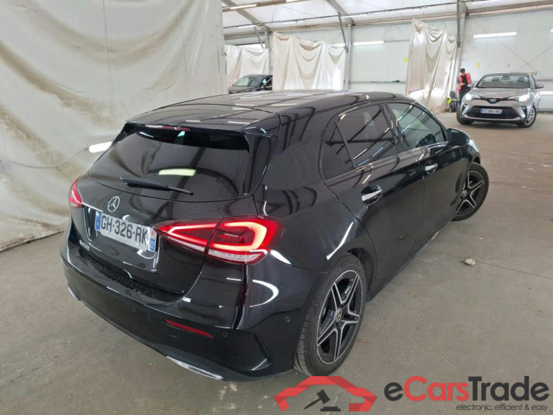 MERCEDES-BENZ Classe A Compact / 2018 / 5P / Berline A 200 AMG Line 7G-DCT #3
