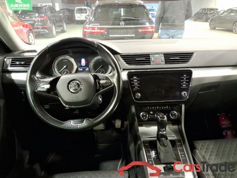 SKODA SUPERB COMBI DIESEL - 2019 1.6 CR TDi Ambition DSG #6