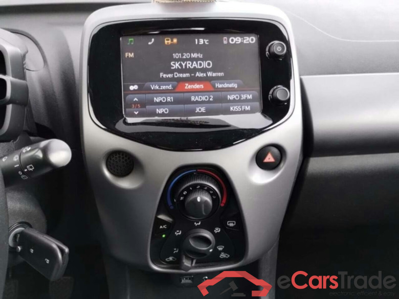 TOYOTA Aygo 1.0 VVT-i x-play #6