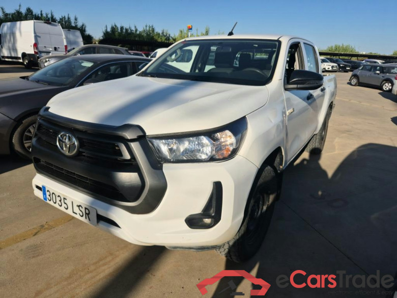 TOYOTA Hilux / 2020 / 4P / pickup 2.4 D-4D Cabina Doble GX #1