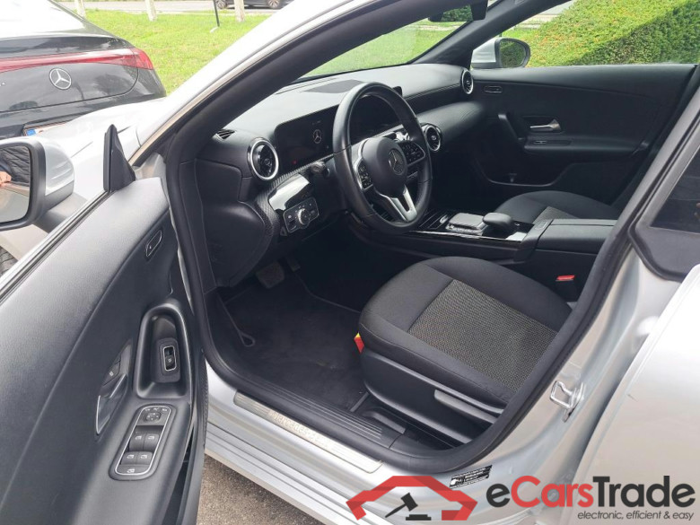 MERCEDES-BENZ CLA SHOOTING BRAKE 2.0 CLA 180 D BUSINESS LINE DCT SH BR #5