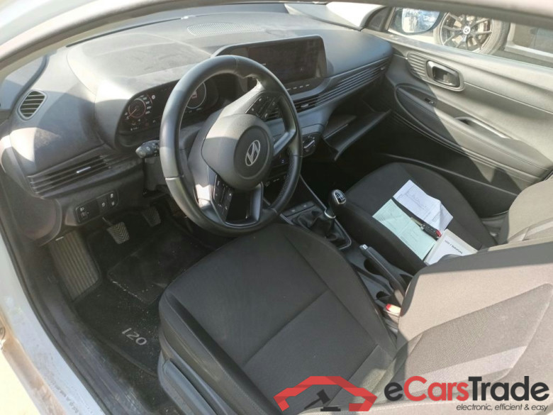 HYUNDAI i20 / 2023 / 5P / berlina con portón 1.0 TGDI 48V Klass #3