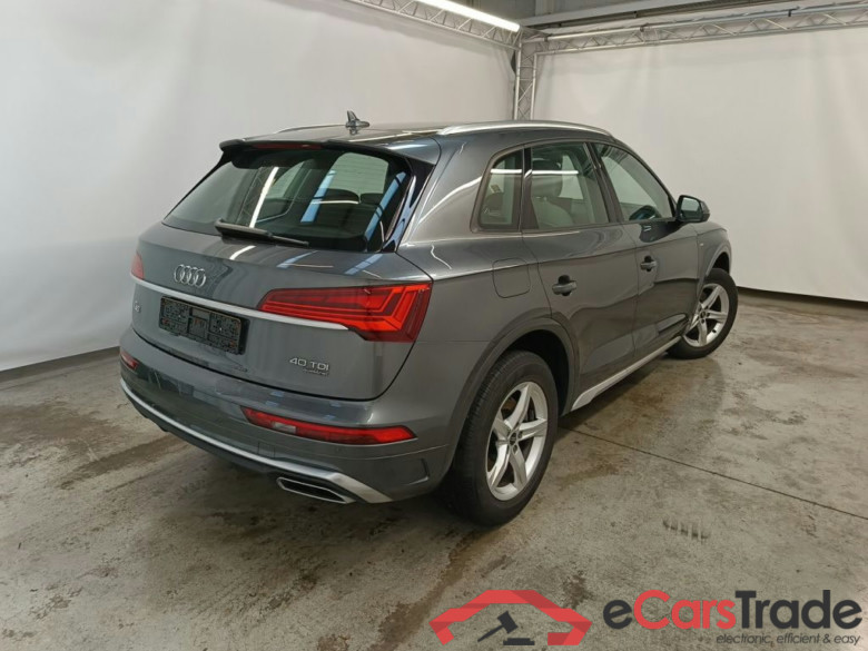 AUDI Q5 DIESEL - 2020 40 TDi 204 Quattro S line S tronic 5d #2