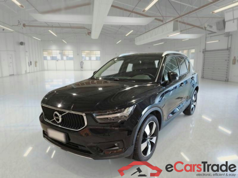 VOLVO XC40 / 2017 / 5P / SUV T3 AUTOMATICO MOMENTUM PRO #1