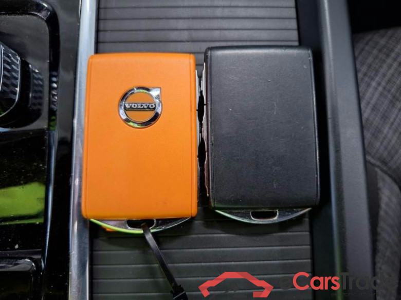 VOLVO XC60 / 2021 / 5P / SUV B4 D AUTOMATICO CORE #6