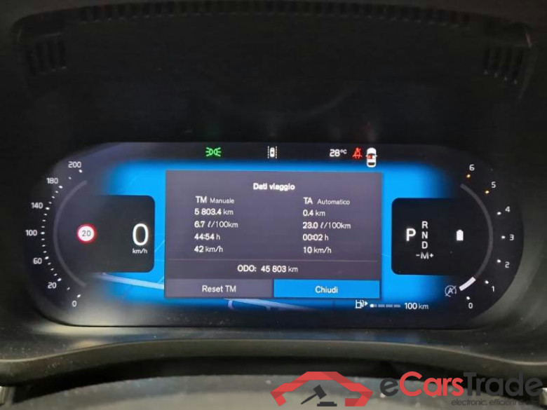 VOLVO XC60 / 2021 / 5P / SUV B4 D AUTOMATICO PLUS DARK #4