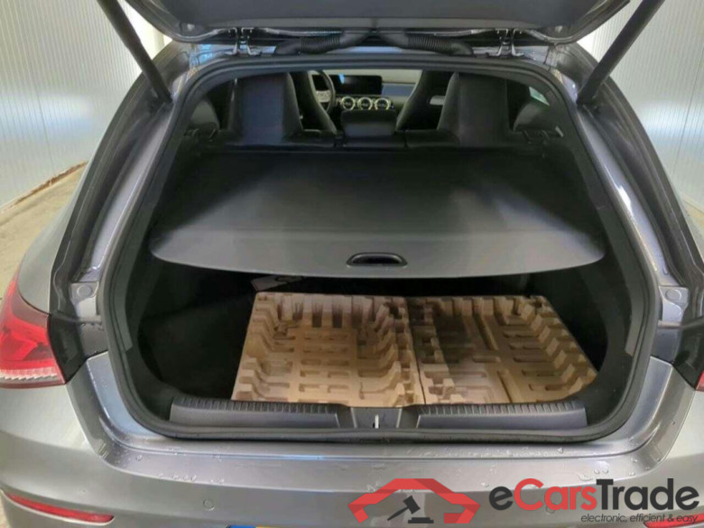 MERCEDES-BENZ CLA-klasse Shooting Brake 200 AMG Line #6