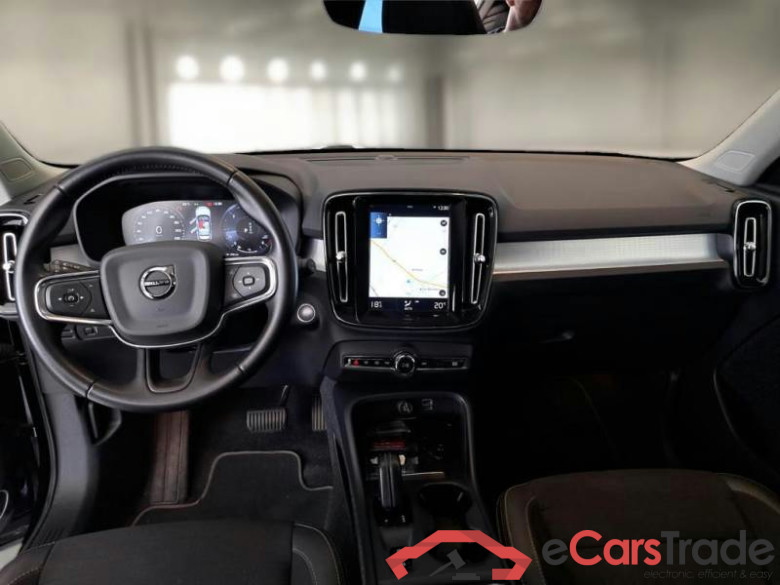 VOLVO XC40 / 2017 / 5P / SUV D3 GEARTRONIC BUSINESS PLUS #3