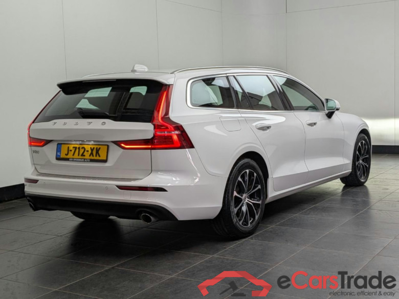 VOLVO V60 2.0 B3 Business Pro #3