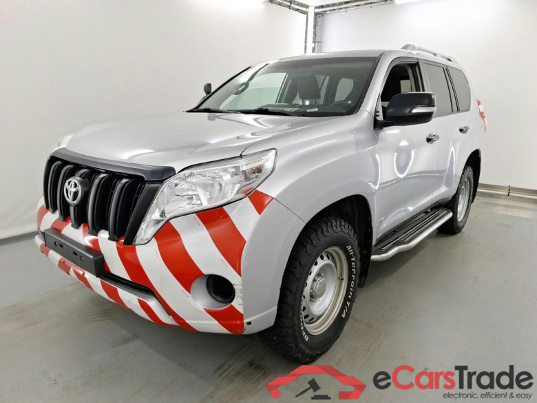 TOYOTA LAND CRUISER LWB DIESEL - 2013 2.8 D-4D Active Van #1