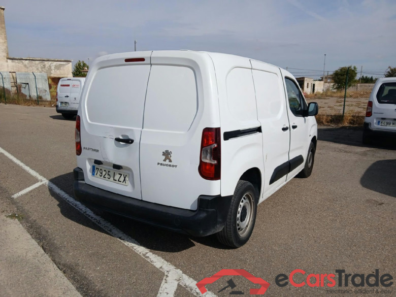 PEUGEOT Partner / 2018 / 4P / furgón derivado de turismo Premium Standard 600kg BlueHDi 73kW #2