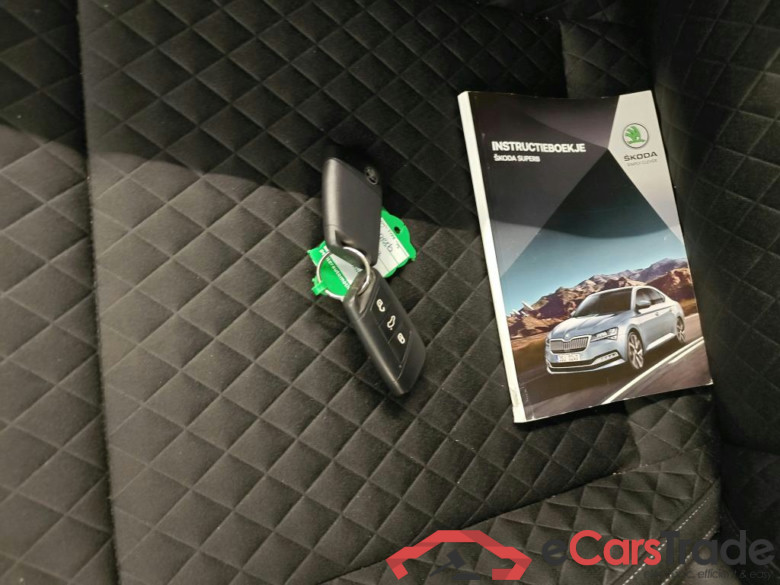 Škoda Superb Combi 1.5 TSI ACT DSG Business Edition 5d #4