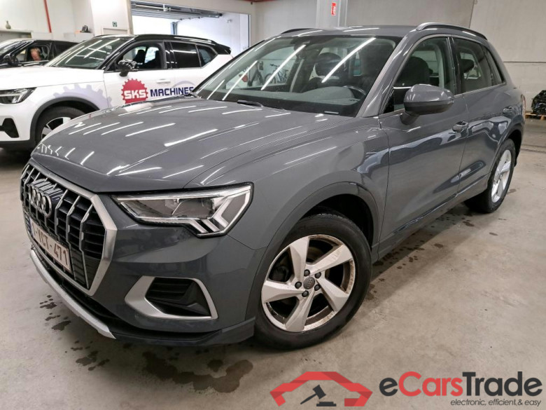 AUDI - AUD Q3 35 TDI 150PK S-Tronic Advanced Business Edition & Pack Platinum With Alcantara Heated Sport Seats & Adaptive Cruise Control & Rear Camera