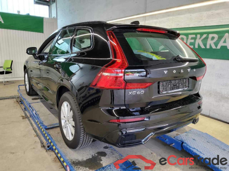 Volvo XC60 (03.2017->) DE - SUV5 B4 (Diesel) 2WD EU6d, Plus Dark Mild-Hybrid, (Facelift) 2022 - 2023 #4