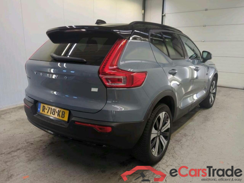 VOLVO XC40 Recharge Plus 70 kWh #2