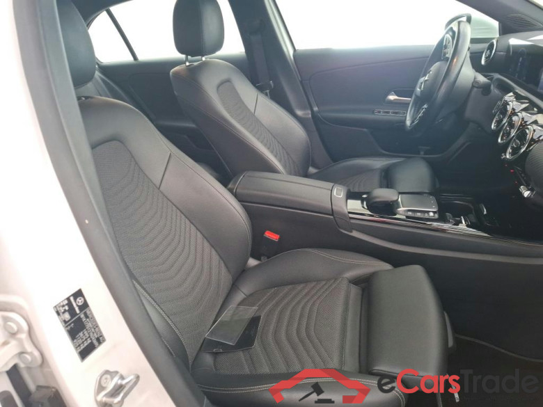 MERCEDES-BENZ Classe A Compact / 2018 / 5P / Berline A 200 d Business Line 8G-DCT #6
