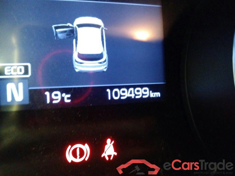 KIA Ceed / 2018 / 5P / berlina con portón 1.6 MHEV iMT 100kW (136CV) Drive #5