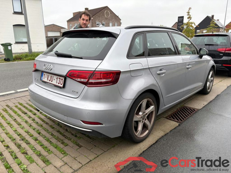 AUDI A3 Sportback 1.0 TFSI Sport S tronic #1