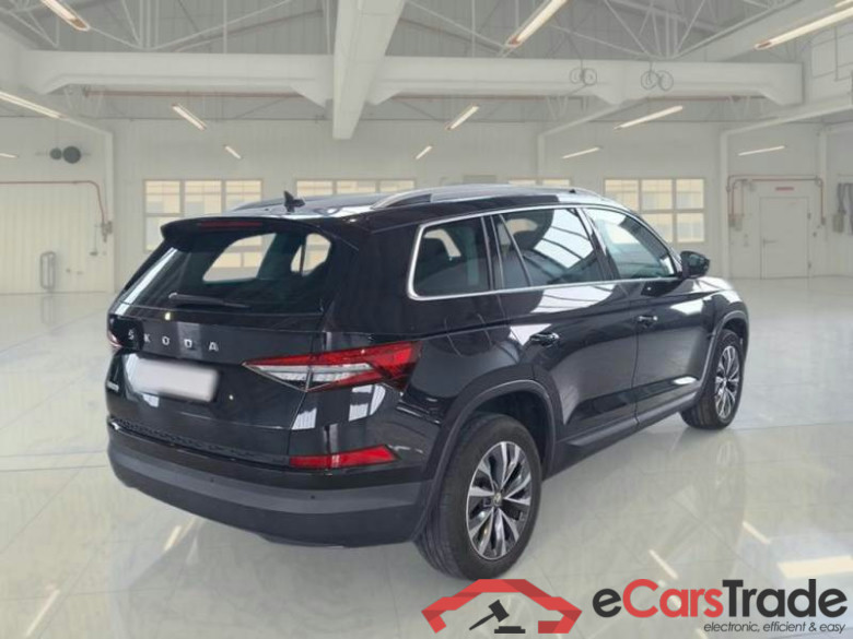 SKODA KODIAQ / 2021 / 5P / SUV 2.0 TDI 110KW STYLE DSG 7P #2