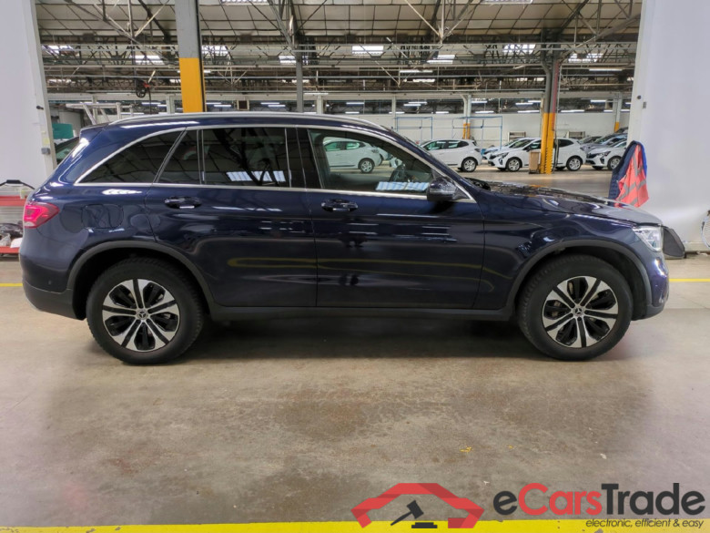 MERCEDES-BENZ GLC / 2019 / 5P / SUV GLC 300 e Business Line 4Matic #5