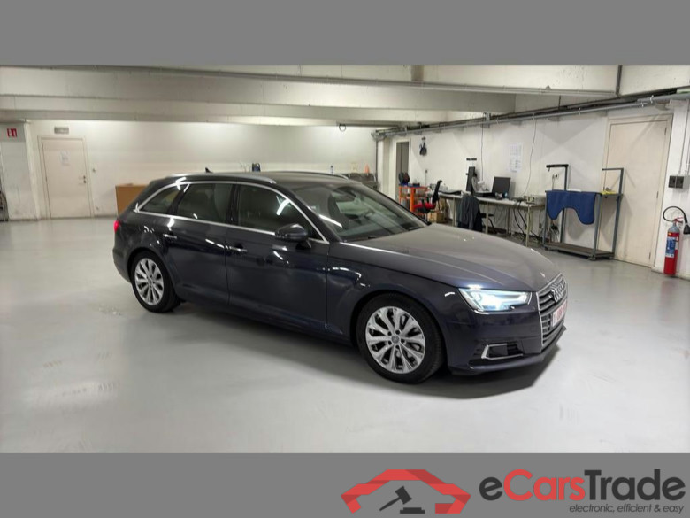AUDI A4 Avant Dsl 2.0 TDi ultra Design S tronic #2