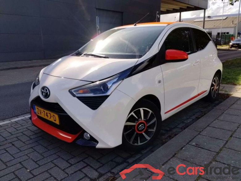 TOYOTA Aygo 1.0 VVT-i x-cite #1