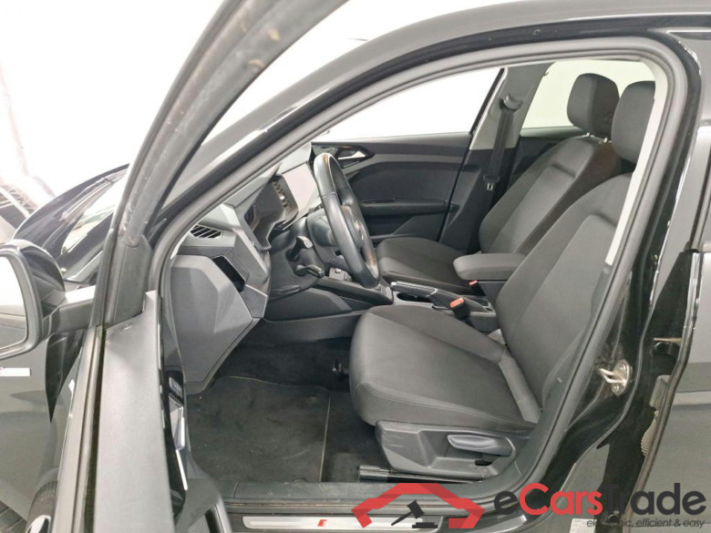 AUDI A1 SPORTBACK 1.0 25 TFSI S TRONIC S LINE BUSINESS ED. #4