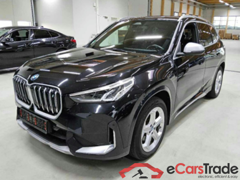 iX1 30 xDrive xLine 64kWh #1