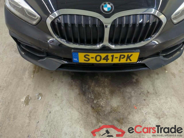 BMW 1-serie 118i Intro Ed. #4