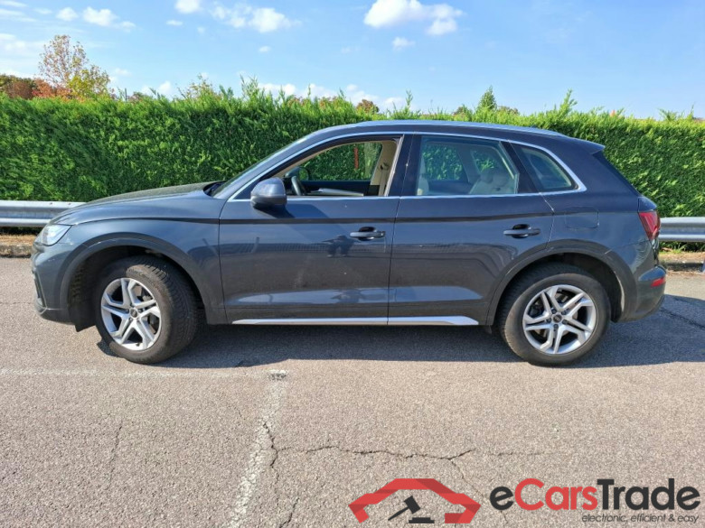 AUDI Q5 / 2020 / 5P / SUV 50 TFSI e 299 QTT S TRO 7 BUSINESS EXE #4