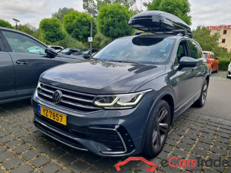 Volkswagen Tiguan 1.4 e-Hybrid Plug-In R-Line Aut. LED-Matrix Virtual ACC Navi 1/2 Leather-Alcantara KeylessGo Klima PDC ...