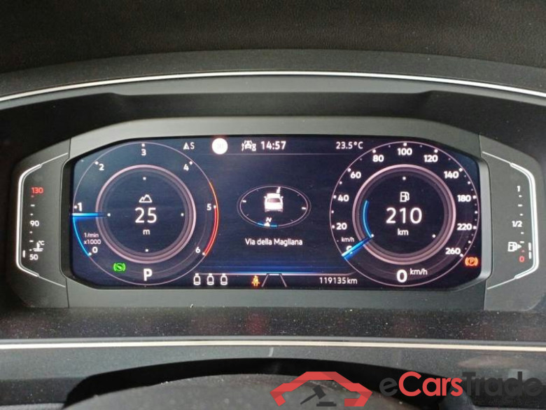 VOLKSWAGEN TIGUAN / 2020 / 5P / SUV 2.0 TDI SCR 110KW ELEGANCE DSG #4
